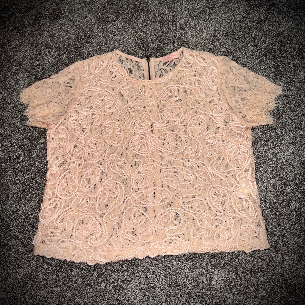 Elegant Lace Women’s Top in Soft Pink NWOT